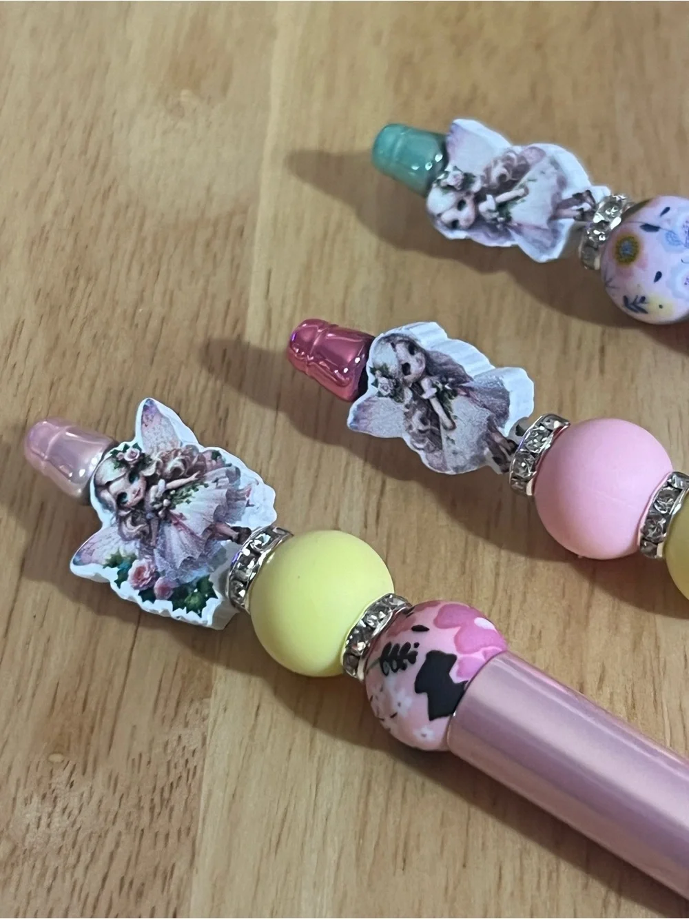 Set of 3 Decorative Fairy Top Ballpoint Pens - Pink, Hot Pink, Mint M57